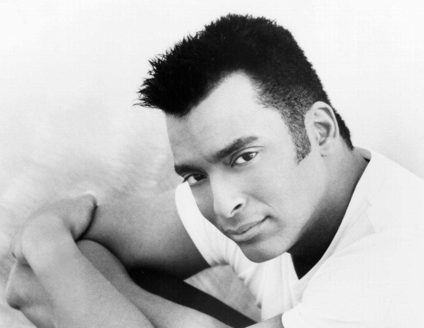 Jon Secada